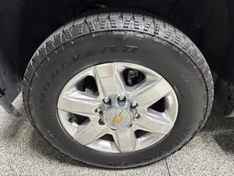 Another view of 2022 Chevrolet Silverado 2500HD LTZ for sale in Mayfield, KY at Seay Motors