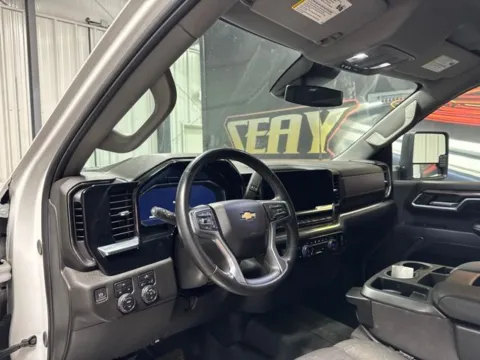 More photos of 2024 Chevrolet Silverado 2500HD LT at Seay Motors, KY