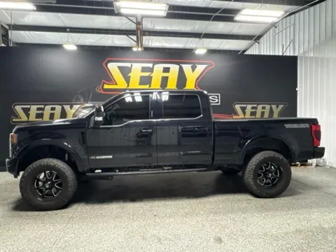 Photos of 2022 Ford F-350SD Lariat for sale in Mayfield, KY at Seay Motors