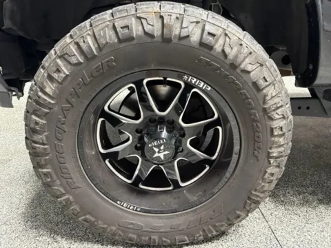 Another view of 2022 Ford F-350SD Lariat for sale in Mayfield, KY at Seay Motors