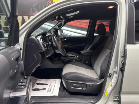 More photos of 2023 Toyota Tacoma TRD Sport at Seay Motors, KY