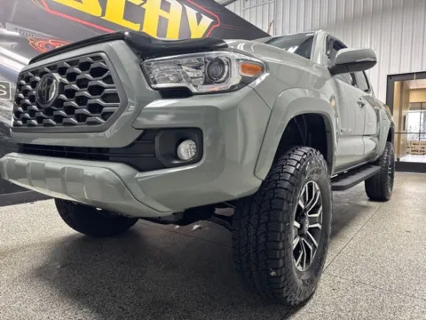 Photos of 2023 Toyota Tacoma TRD Sport for sale in Mayfield, KY at Seay Motors