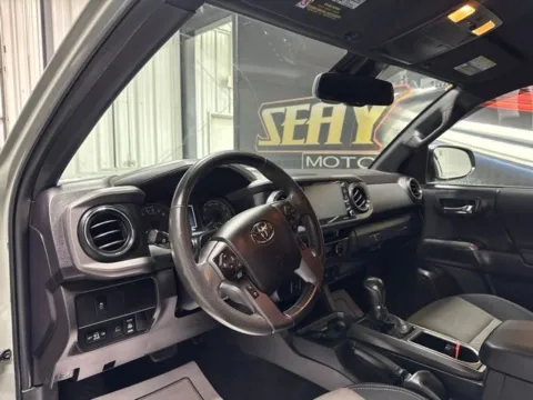 More photos of 2023 Toyota Tacoma TRD Sport at Seay Motors, KY
