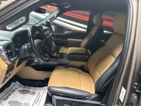 More photos of 2022 Ford F-150 Lariat at Seay Motors, KY