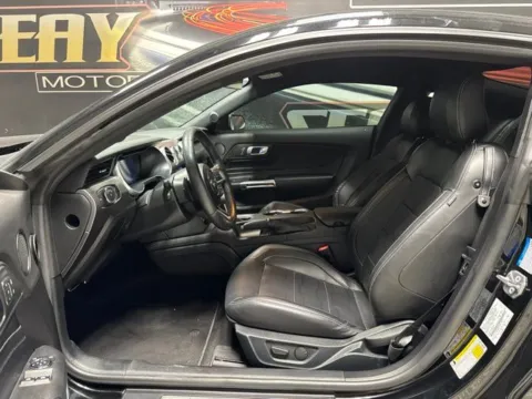 More photos of 2022 Ford Mustang GT Premium at Seay Motors, KY