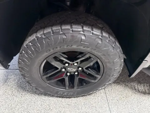 More photos of 2020 Chevrolet Silverado 1500 LT Trail Boss at Seay Motors, KY
