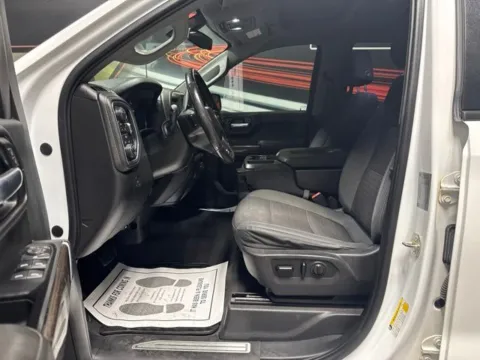More photos of 2019 Chevrolet Silverado 1500 LT at Seay Motors, KY