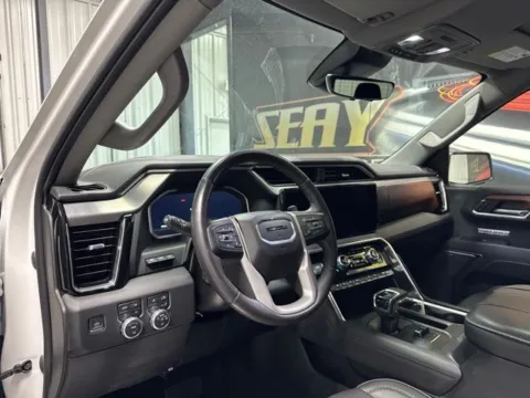 More photos of 2023 GMC Sierra 1500 Denali at Seay Motors, KY