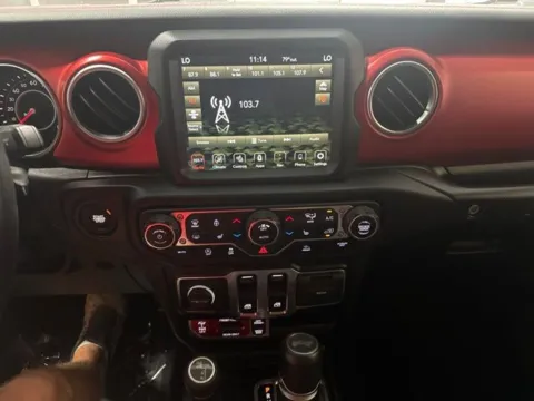 More photos of 2022 Jeep Wrangler Rubicon at Seay Motors, KY