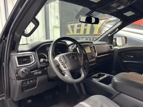 More photos of 2019 Nissan Titan SV at Seay Motors, KY