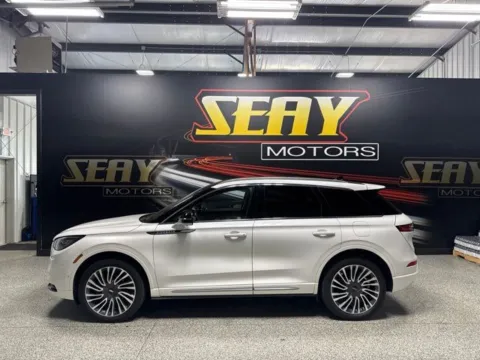 Photos of 2022 Lincoln Corsair Reserve for sale in Mayfield, KY at Seay Motors