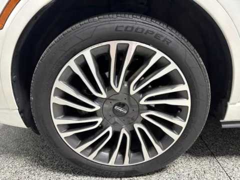 Another view of 2022 Lincoln Corsair Reserve for sale in Mayfield, KY at Seay Motors