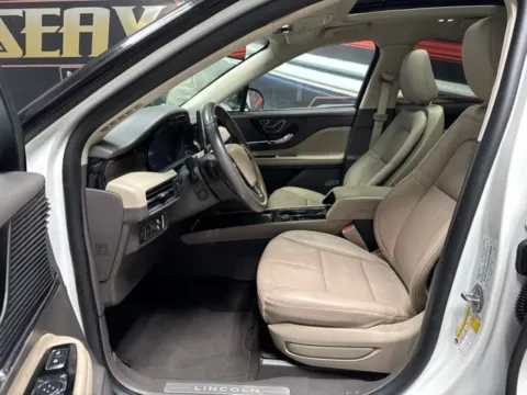 More photos of 2022 Lincoln Corsair Reserve at Seay Motors, KY
