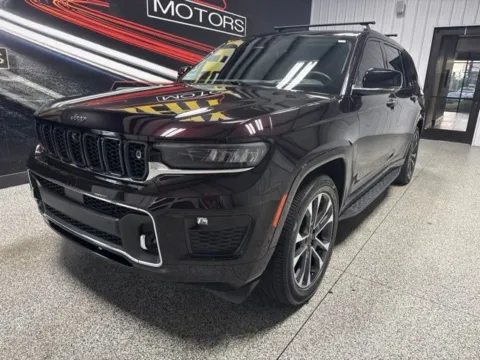 Photos of 2023 Jeep Grand Cherokee L Overland for sale in Mayfield, KY at Seay Motors