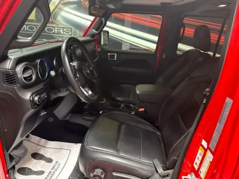 More photos of 2018 Jeep Wrangler Unlimited Sahara at Seay Motors, KY