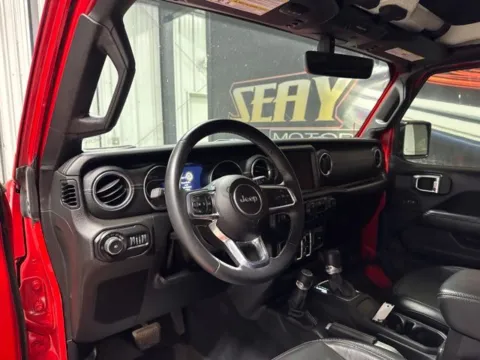 More photos of 2018 Jeep Wrangler Unlimited Sahara at Seay Motors, KY