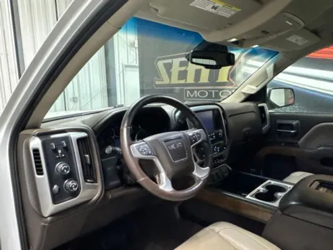 More photos of 2018 GMC Sierra 1500 SLT at Seay Motors, KY