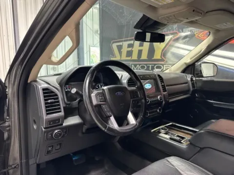 More photos of 2018 Ford Expedition Platinum at Seay Motors, KY