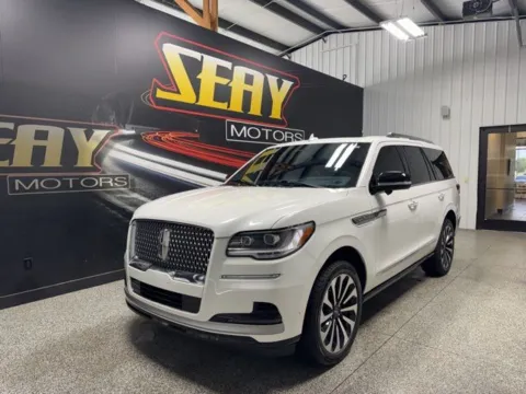White 2023 Lincoln Navigator Reserve for sale in Mayfield, KY