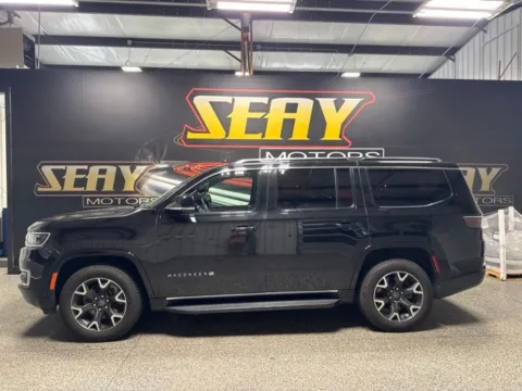 Photos of 2024 Jeep Wagoneer Series III for sale in Mayfield, KY at Seay Motors