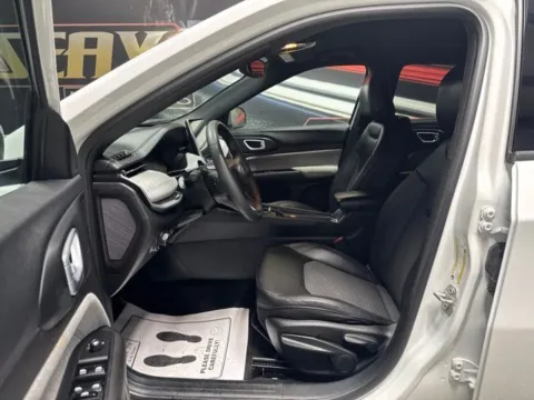 More photos of 2024 Jeep Compass Latitude at Seay Motors, KY