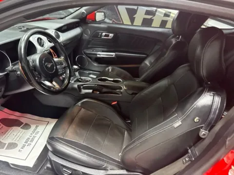 More photos of 2019 Ford Mustang EcoBoost Premium at Seay Motors, KY