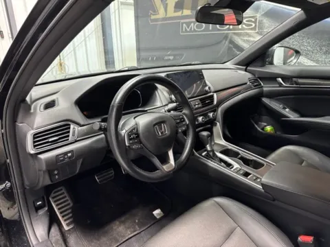 More photos of 2022 Honda Accord Sport at Seay Motors, KY