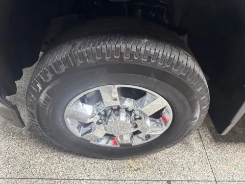 More photos of 2017 GMC Sierra 3500 HD Denali at Seay Motors, KY