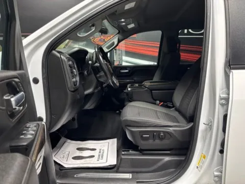More photos of 2022 Chevrolet Silverado 2500 HD LT at Seay Motors, KY