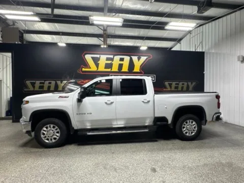 Photos of 2022 Chevrolet Silverado 2500HD LT for sale in Mayfield, KY at Seay Motors