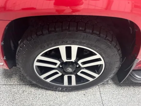 More photos of 2022 Toyota 4Runner Limited at Seay Motors, KY
