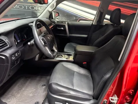 More photos of 2022 Toyota 4Runner Limited at Seay Motors, KY