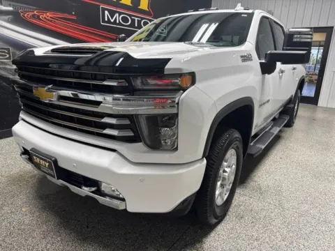 Photos of 2022 Chevrolet Silverado 2500 HD High Country for sale in Mayfield, KY at Seay Motors