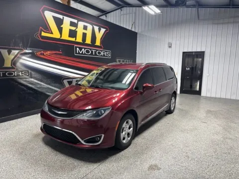 Red 2017 Chrysler Pacifica Touring L Plus for sale in Mayfield, KY