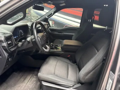 More photos of 2022 Ford F-150 XLT at Seay Motors, KY