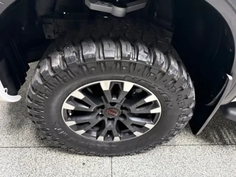 More photos of 2023 Nissan Titan PRO-4X at Seay Motors, KY