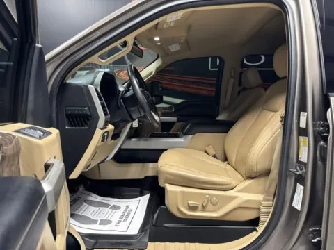 More photos of 2019 Ford F-250SD Lariat at Seay Motors, KY