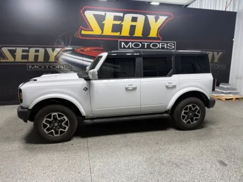 Photos of 2024 Ford Bronco Outer Banks for sale in Mayfield, KY at Seay Motors