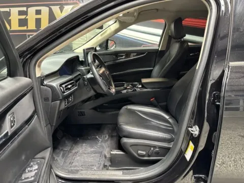More photos of 2023 Lincoln Nautilus Standard at Seay Motors, KY