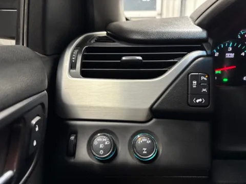 More photos of 2018 GMC Yukon SLT at Seay Motors, KY