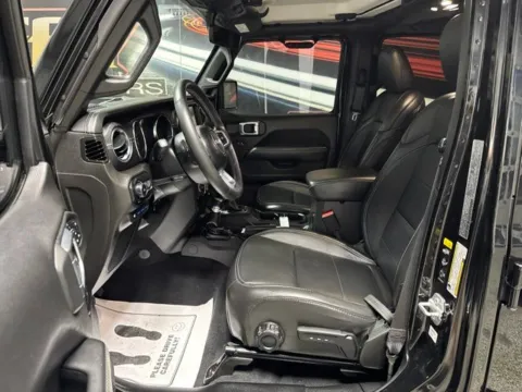 More photos of 2022 Jeep Wrangler Unlimited Sahara 4xe at Seay Motors, KY