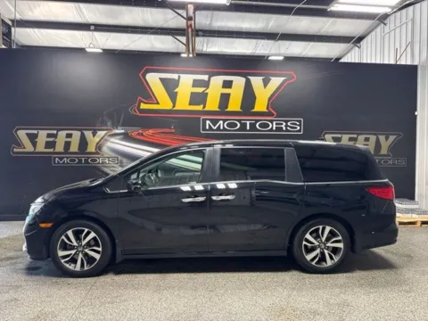 Photos of 2022 Honda Odyssey Touring for sale in Mayfield, KY at Seay Motors