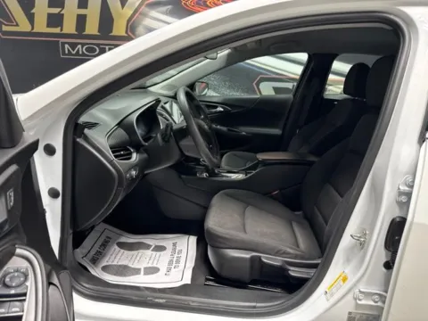 More photos of 2022 Chevrolet Malibu LS at Seay Motors, KY