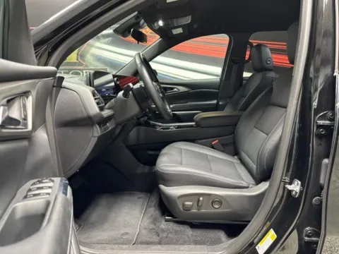 More photos of 2026 Chevrolet Traverse LT at Seay Motors, KY