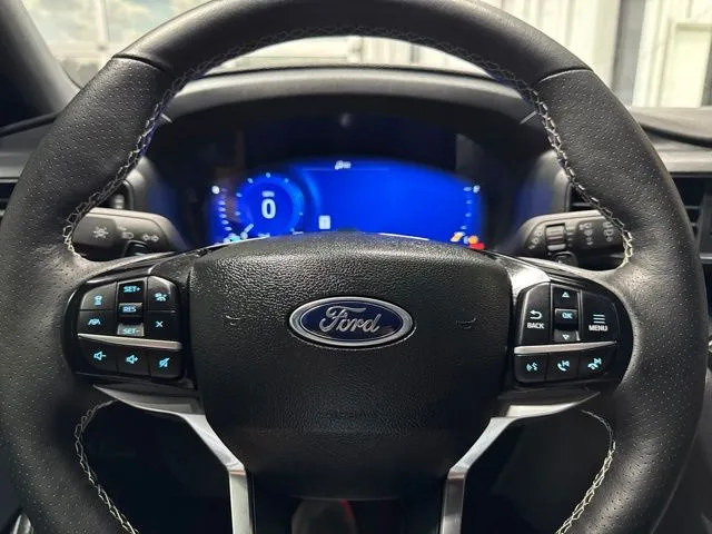 2023 Ford Explorer ST - Photo 13