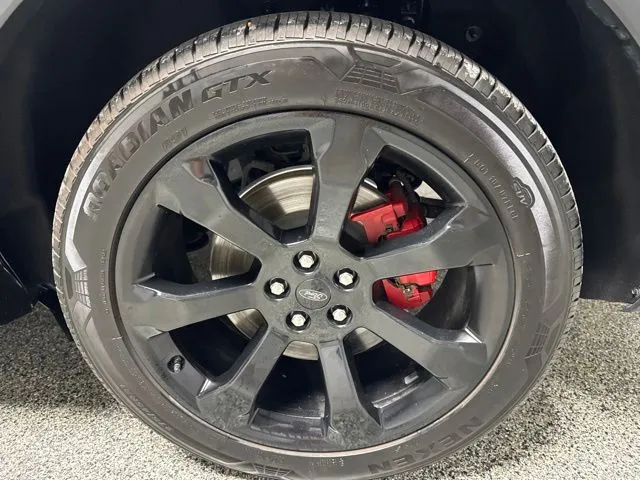 2023 Ford Explorer ST - Photo 17