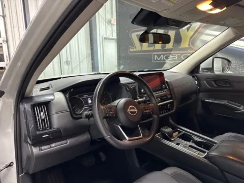More photos of 2024 Nissan Pathfinder SV at Seay Motors, KY