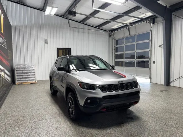 2025 Jeep Compass Trailhawk - Photo 28