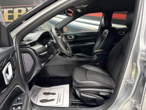 More photos of 2025 Jeep Compass Trailhawk at Seay Motors, KY