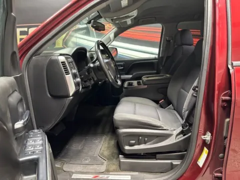 More photos of 2017 Chevrolet Silverado 1500 LT at Seay Motors, KY